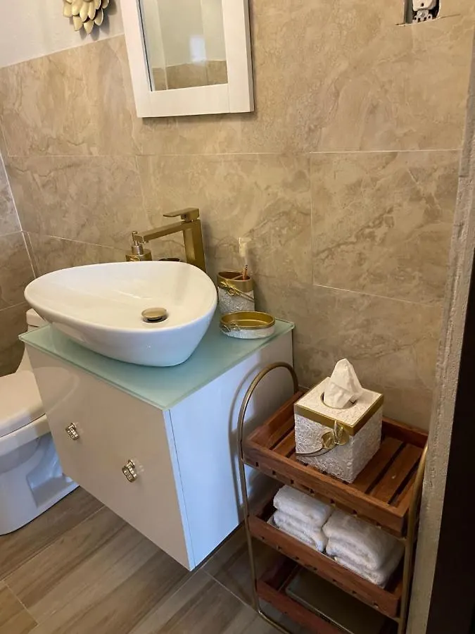 The Balconies Studio, The Marilyn Suite & The Crystal Apartment At Casa Of Essence In Old 산후안